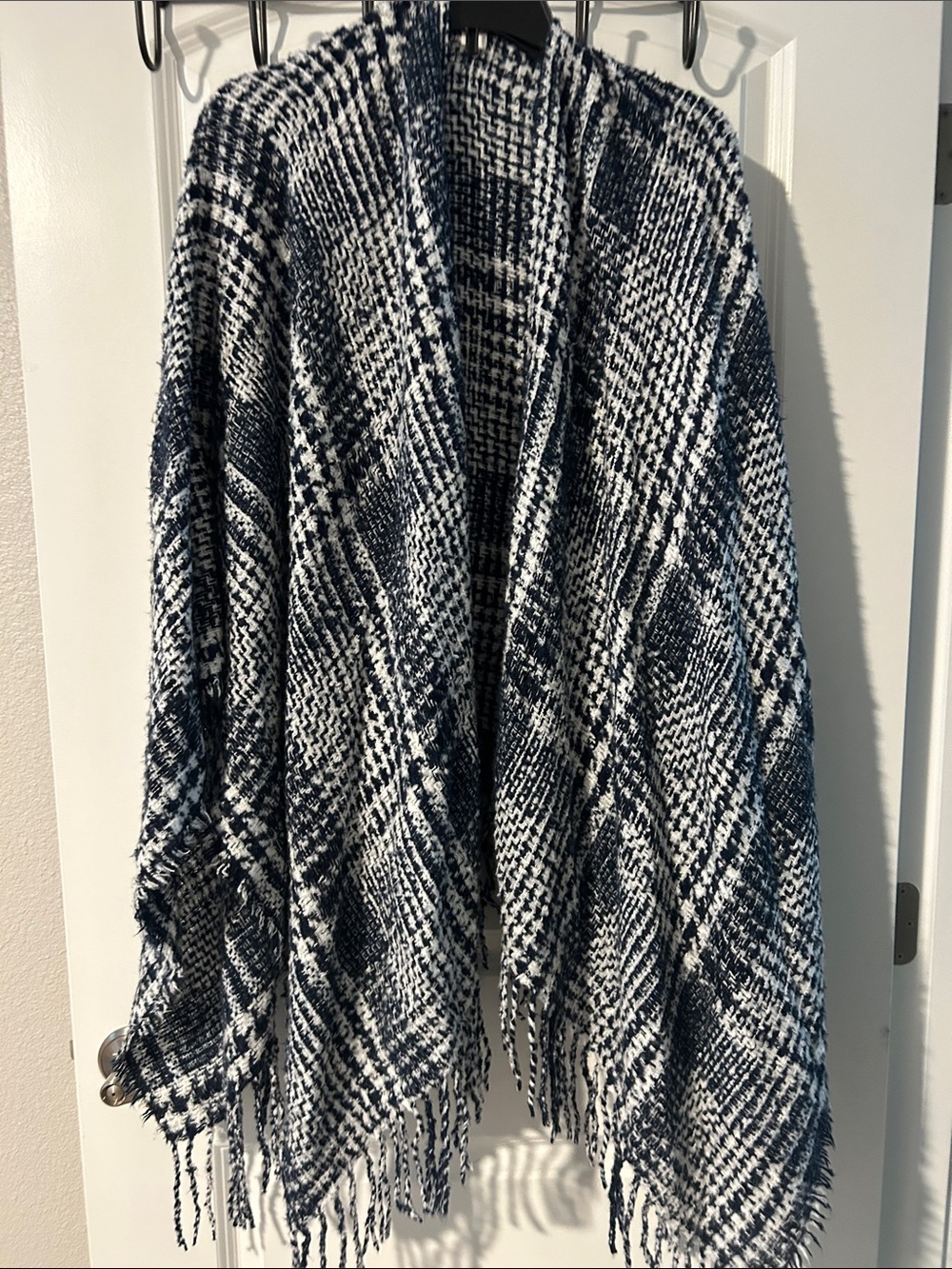 Cozy Blue & White Plaid Fringe Women's Sweater wrap